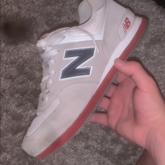 7 pairs of shoes - Picture 3 of 7